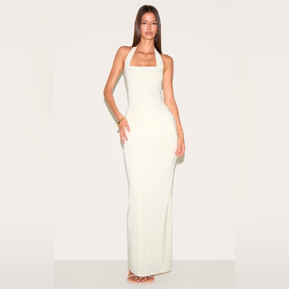 PrettyLittleThing Cream Strapless Dress